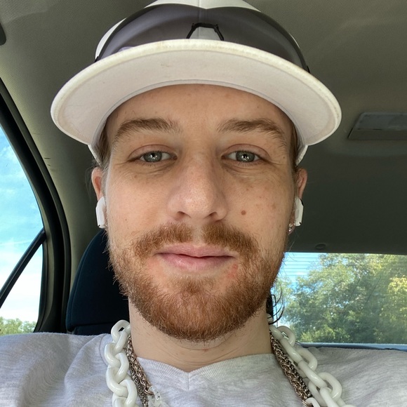 Meet your Posher, Michael - Picture 2 of 13